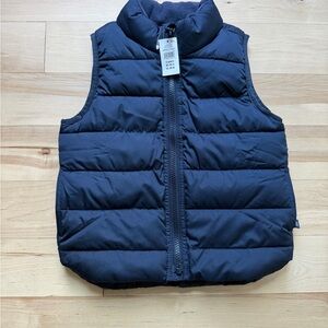 GAP Dark Blue Puffer Vest 3T NWT